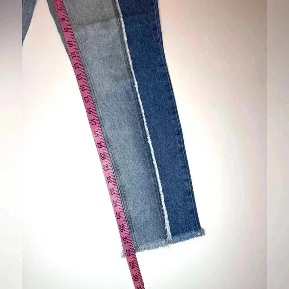 Riot Women’s High Rise Mom Jeans Size- 6 - Picture 4 of 11